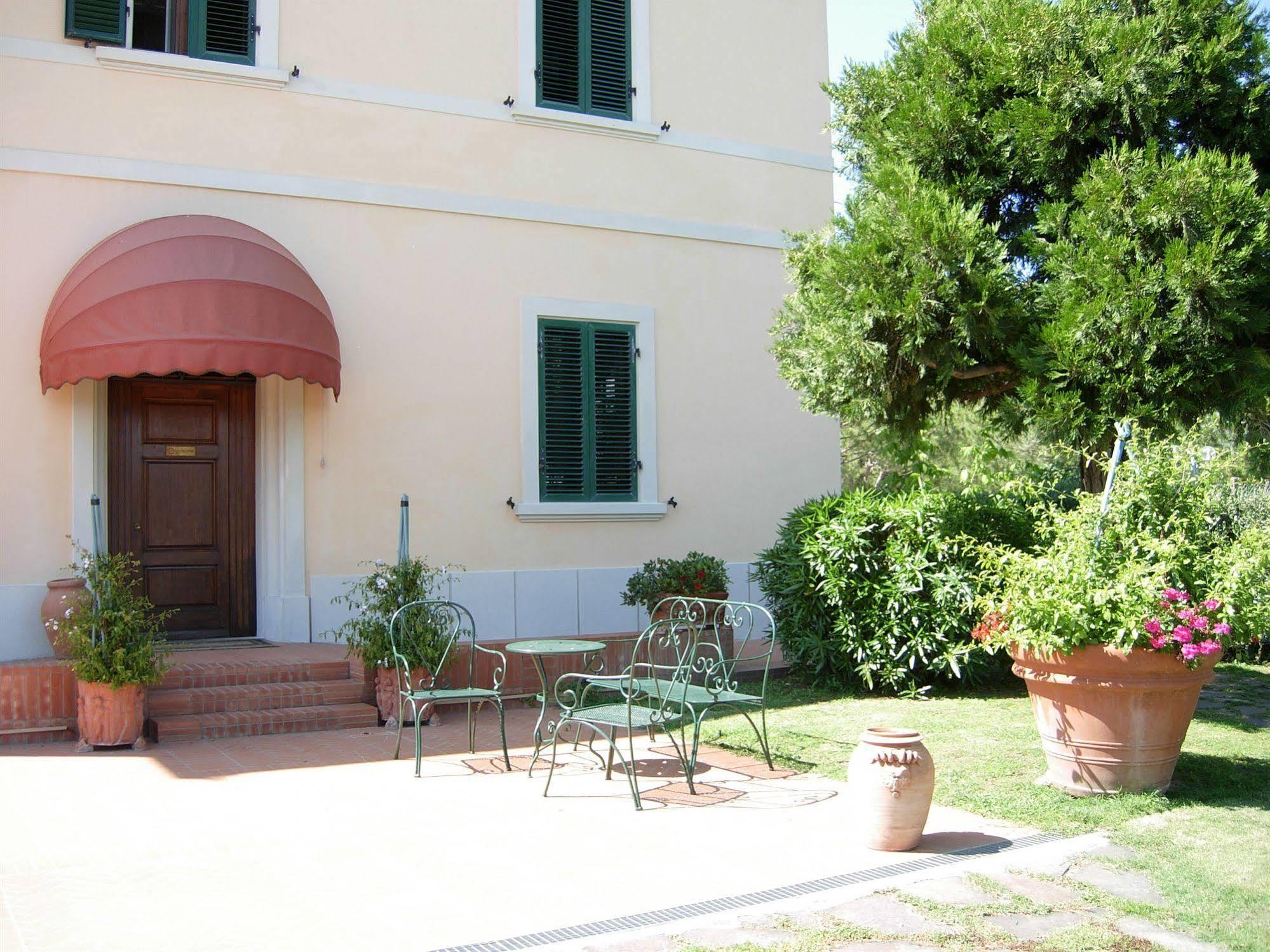 Villa La Nina Montecarlo Exterior photo